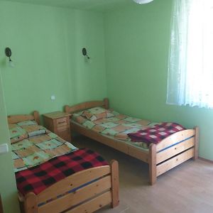 Pokój typu standard z dwoma pojedynczymi łóżkami